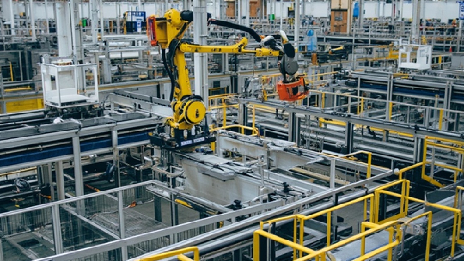 How Buyers Are Reassessing Plastics Molding Automation Investments