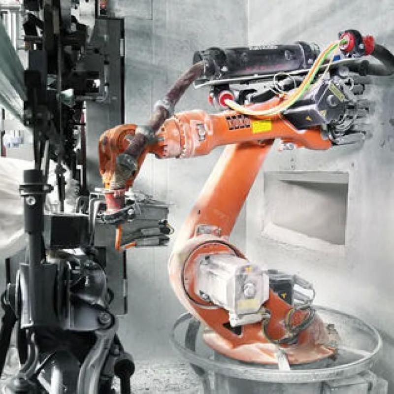KUKA KR20 R3100 Painting Robot Arm 3101 Reach With Anti Explosion Robot Cover Protective Suit For Spray Painting