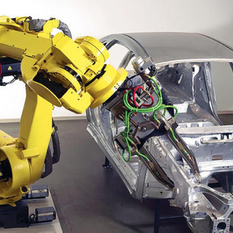 Fanuc Welding Robot Arm R-2000iC/125L Industrial Robot Arm With Wedling Torches