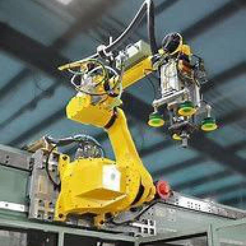 Payload 70kg Reach 1900mm FANUC M-710iC/70T Robot Arm With AOTAI Welder And BINZEL Mig Guns