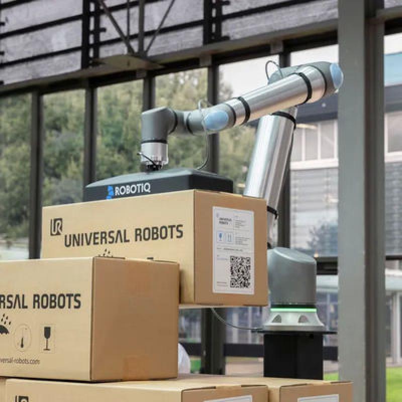 Universal Robots UR20 - 20 Kg (44.1 Lbs) Payload Collaborative Robot With 1 M/s 39.4 In/s Typical TCP Speed