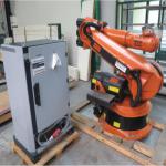 Kuka 6 Axis Robotic Arm KR 120 R2700-2 With CNGBS Customized Robot Gripper For Picking Robot