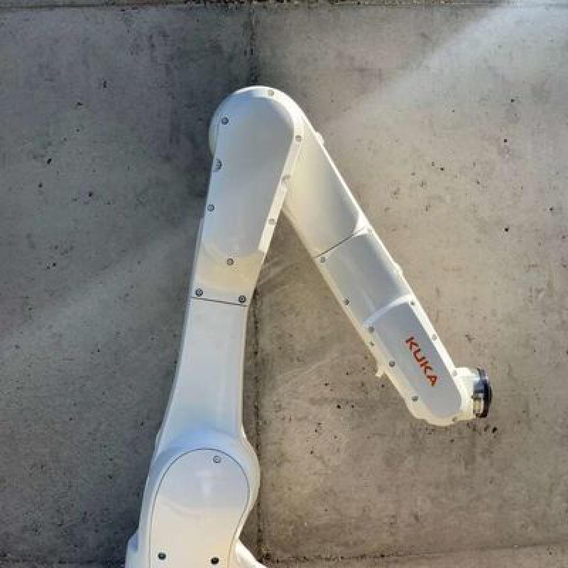 6 Axis Kuka Robotic Arm KR 10 R1100-2 With CNGBS Robot Quick Changer For Automated Handling Robot