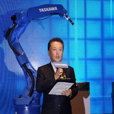 Large Industrial 6 Axis Robot Arm Motoman GP180 For Robot Palletizer