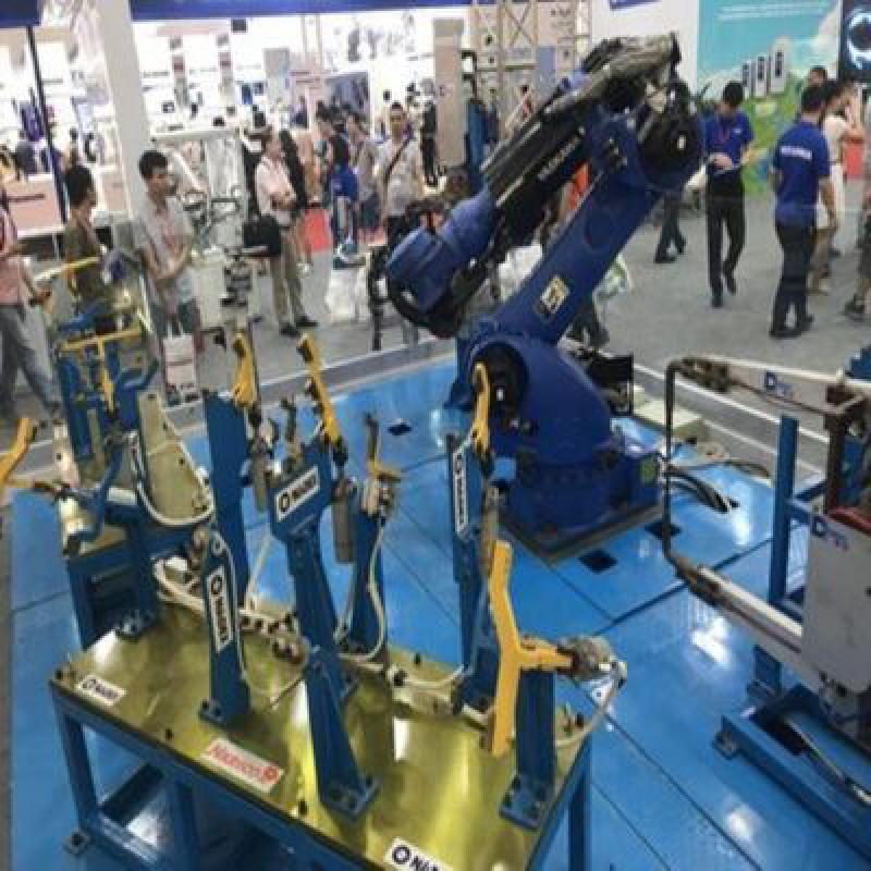 Assembly Robot Arm 6 Axis Motoman GP180 With Industrial Robotic Arm