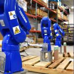Yaskawa MOTOMAN GP8 Industrial Robot For Milling Manipulator Arm Lift Pick