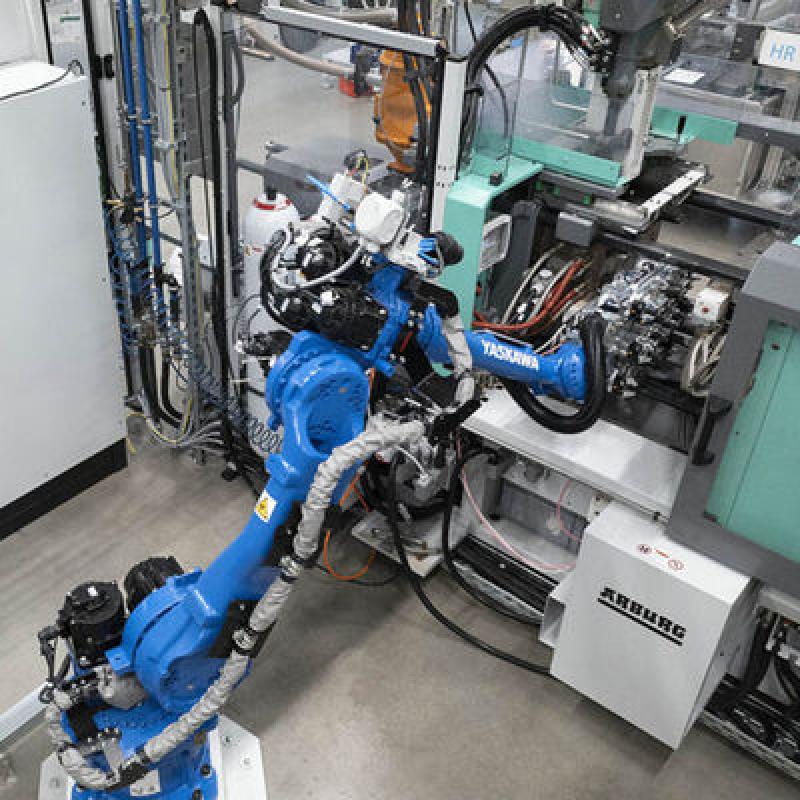 YASKAWA Pallet Machine GP50 With CNGBS Dressing Pack For Longer Usage Time Work Station As Industrial Robot
