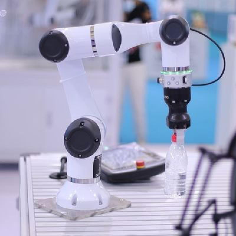 HAN'S Elfin Series E5 Cobot As Pick And Place Machine Work With AGV Robot Payload 5kg With 6 Axis