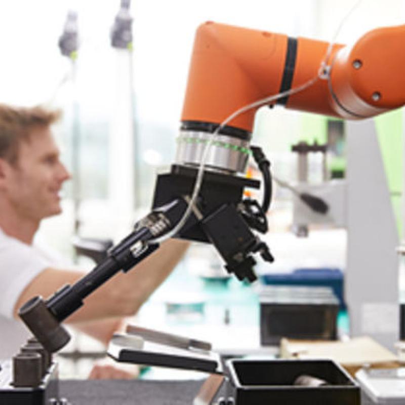 HCR-5A Screw Driving Collaborative Robot Arm Hanwha 6 Axis Cobot Palletizer With Robot Gripper