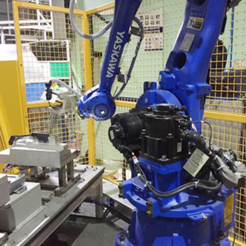 Sonotec Ultrasonic Cutting Knife HP-8701 Yaskawa GP12 Robot for Ultrasonic Cutting Applications