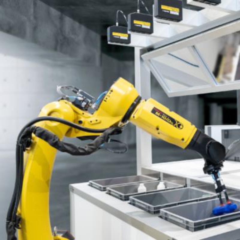 FANUC M-20iD/12L 6 Axis Industrial Robot Applicable To 3C Electronic Components Assembly Dispensing Workstation