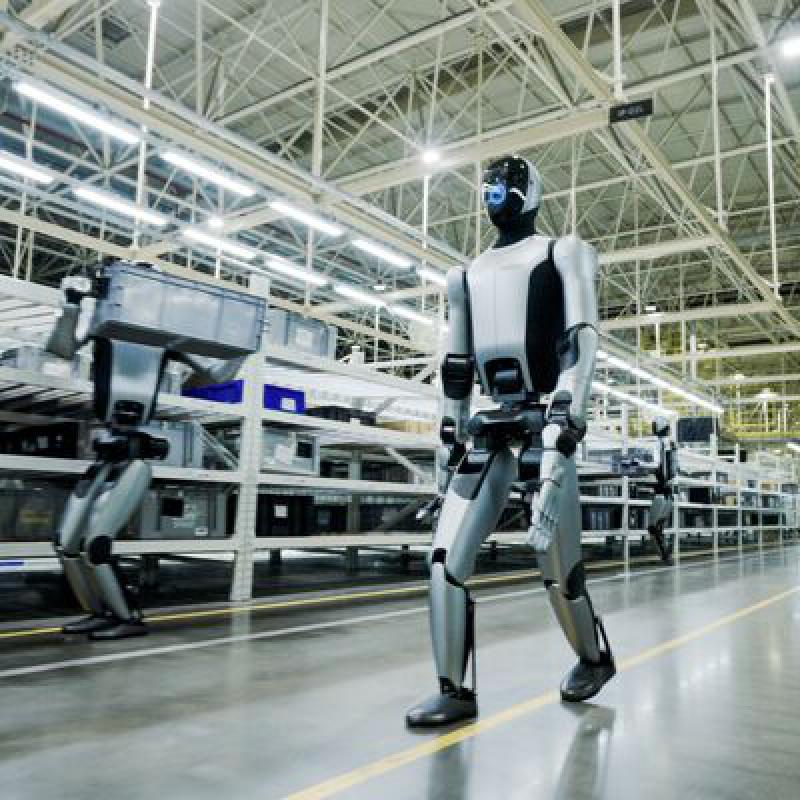 UBTECH Walker S2 Humanoid Robot 52 DOF Autonomous Battery Swapping Robot
